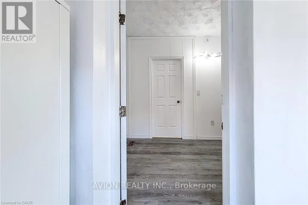 2 - 26 BARTON STREET W