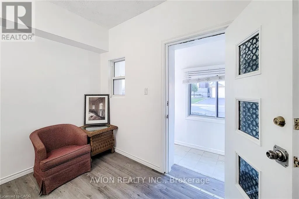 2 - 26 BARTON STREET W