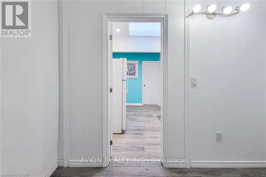 2 - 26 BARTON STREET W