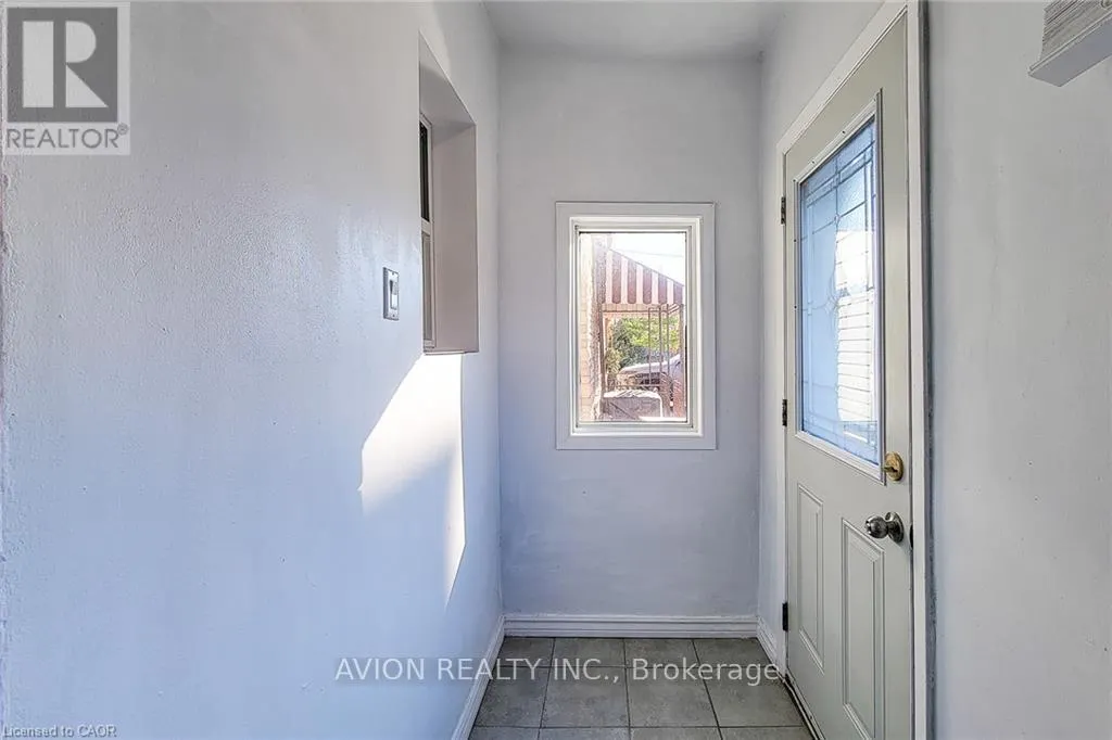 2 - 26 BARTON STREET W