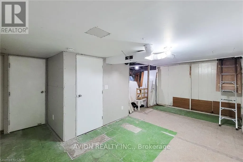 2 - 26 BARTON STREET W