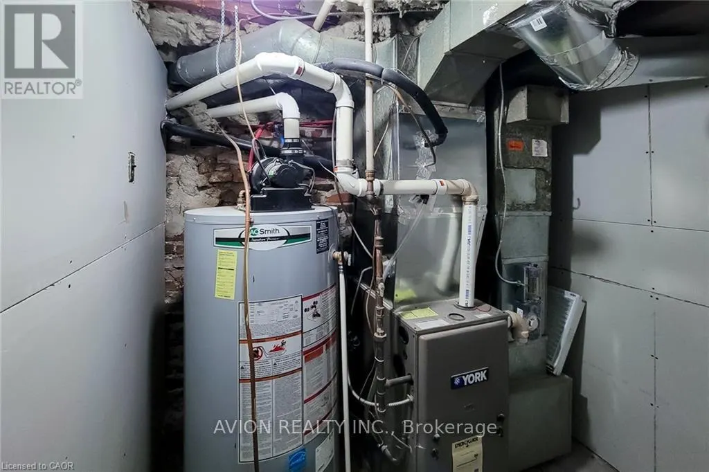 2 - 26 BARTON STREET W