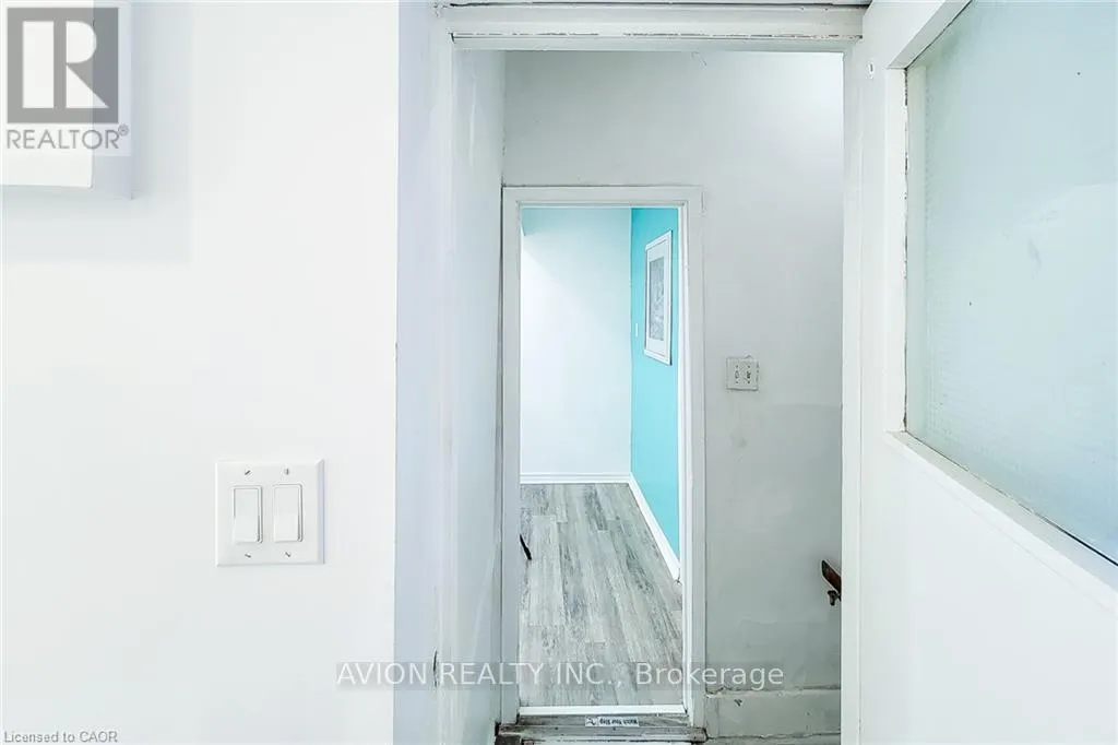 2 - 26 BARTON STREET W