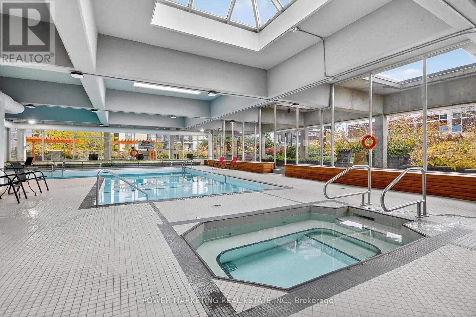 2806 - 500 LAURIER AVENUE W