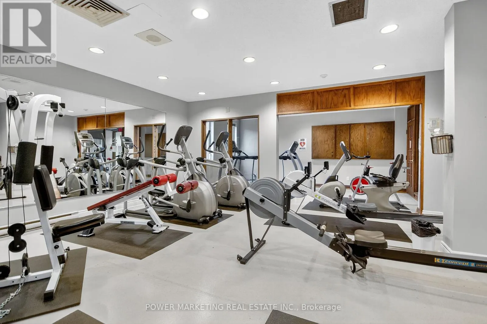 2806 - 500 LAURIER AVENUE W