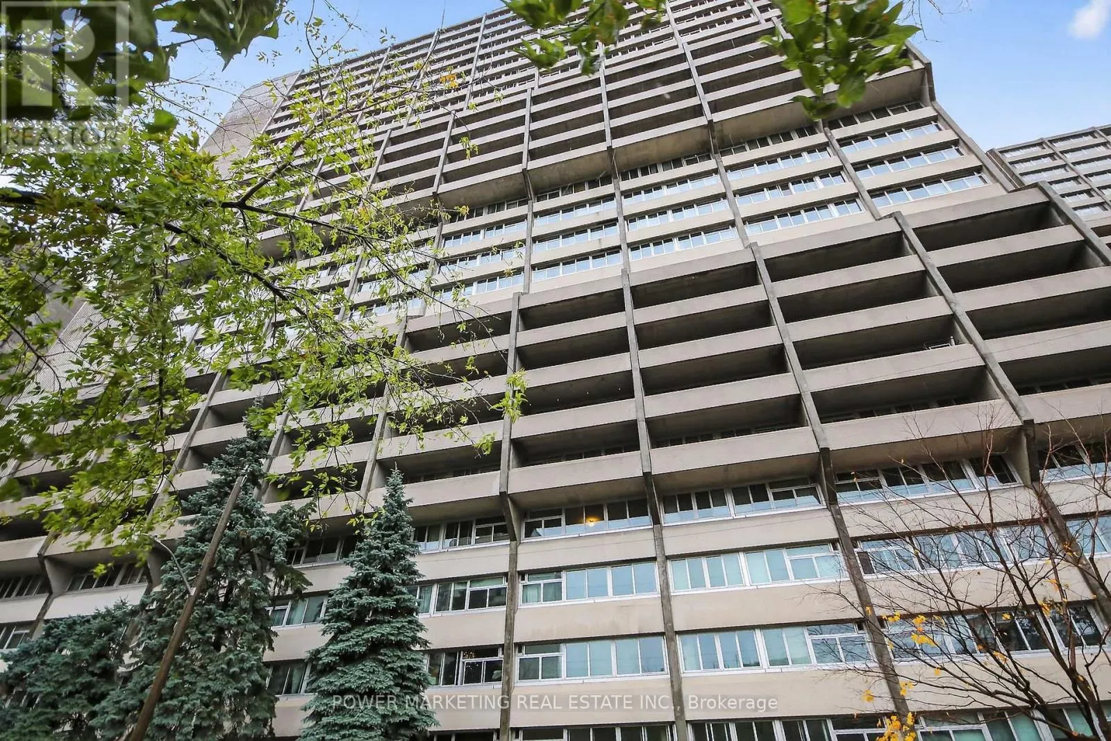 2806 - 500 LAURIER AVENUE W