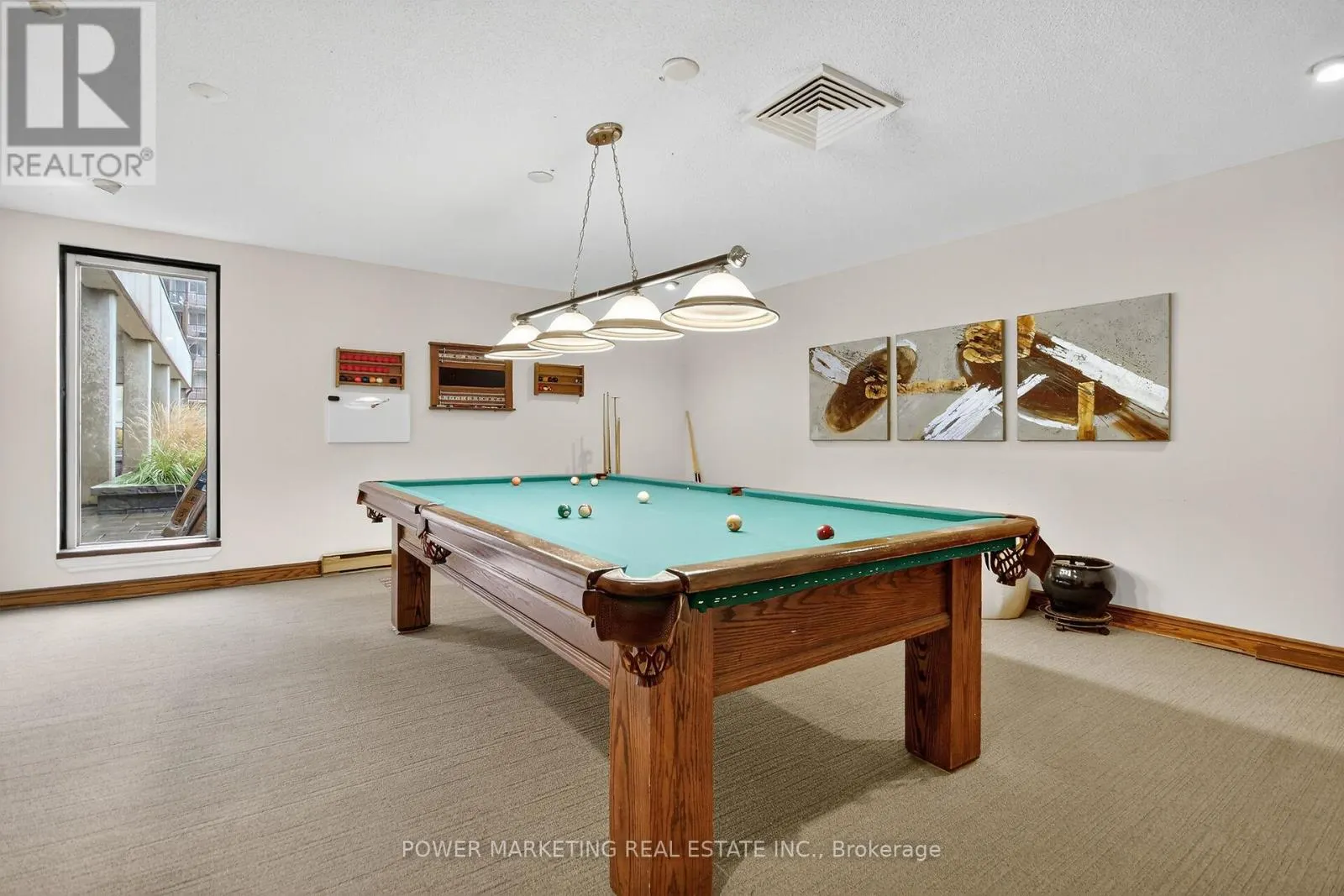 2806 - 500 LAURIER AVENUE W