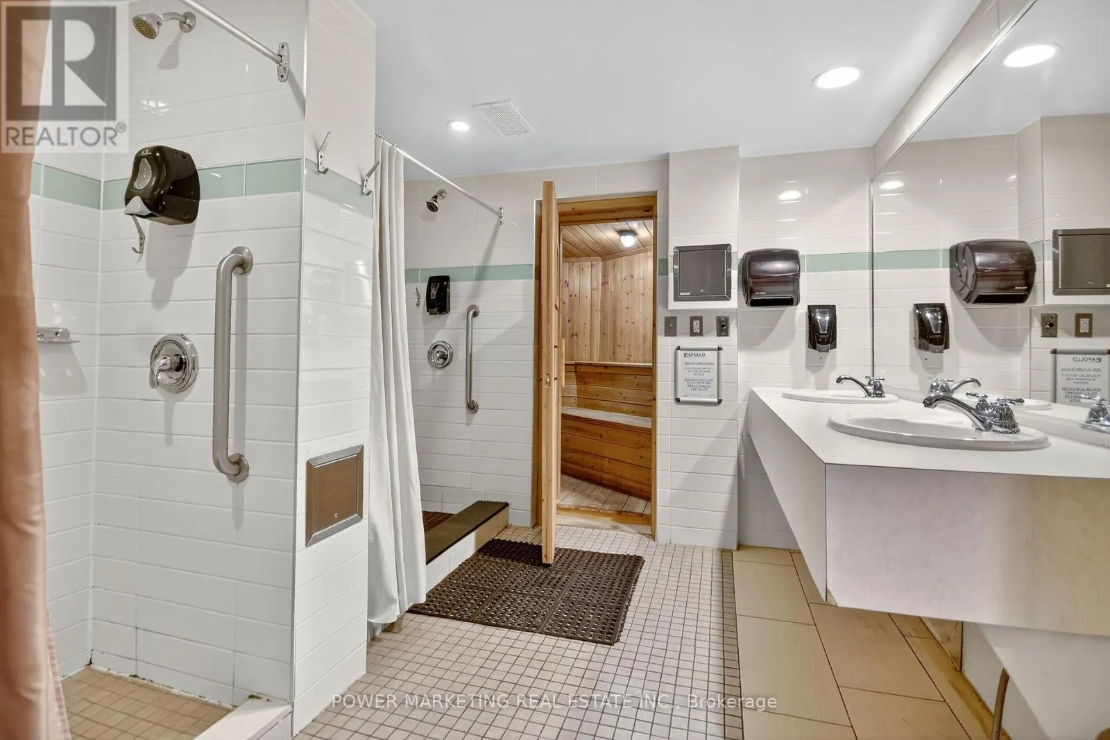 2806 - 500 LAURIER AVENUE W