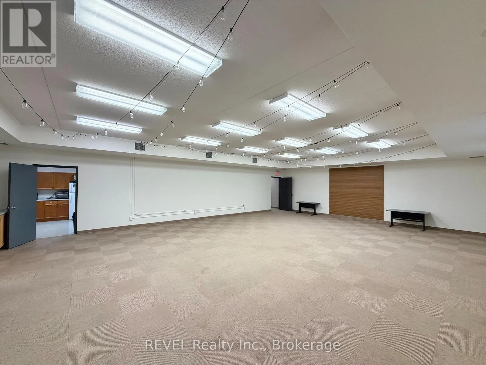 9 - 1789 MERRITTVILLE HIGHWAY, #9