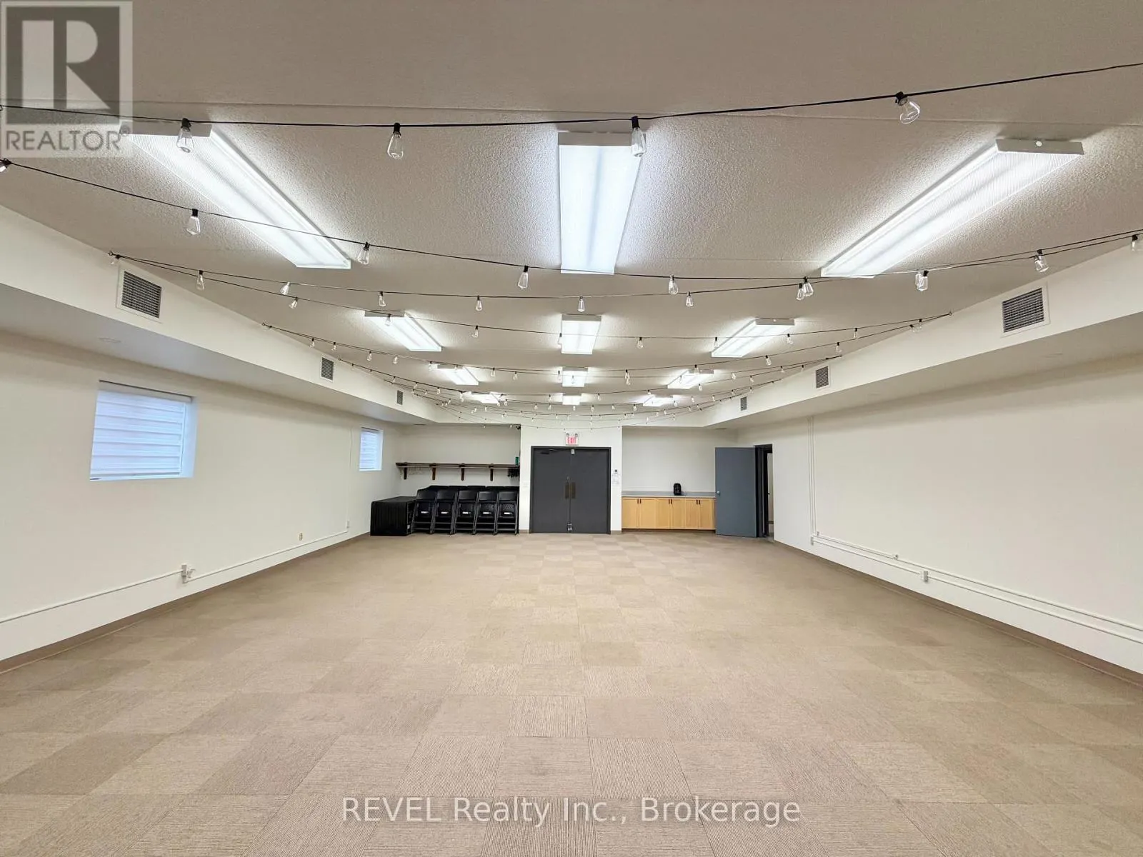 9 - 1789 MERRITTVILLE HIGHWAY, #9