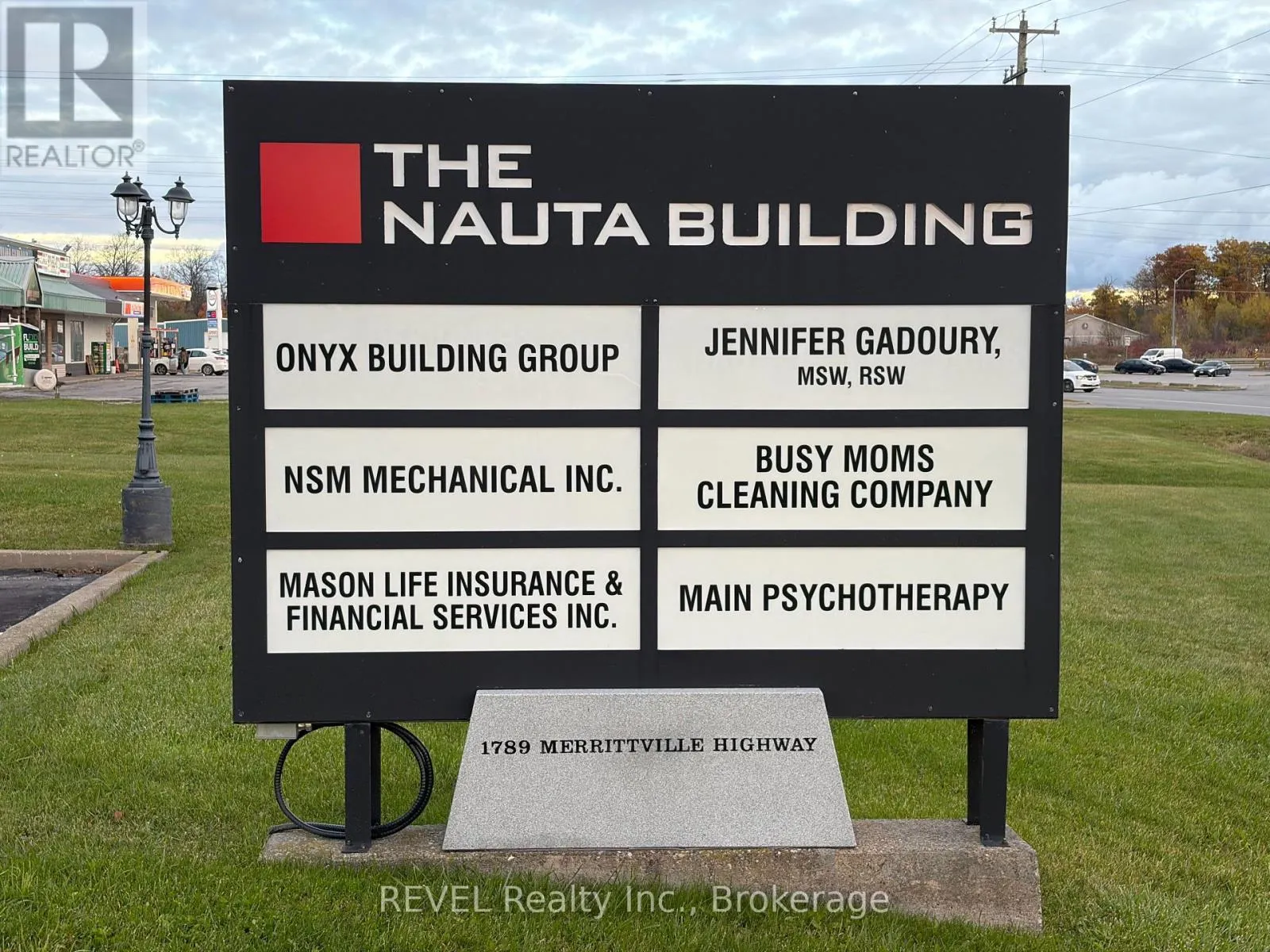 9 - 1789 MERRITTVILLE HIGHWAY, #9