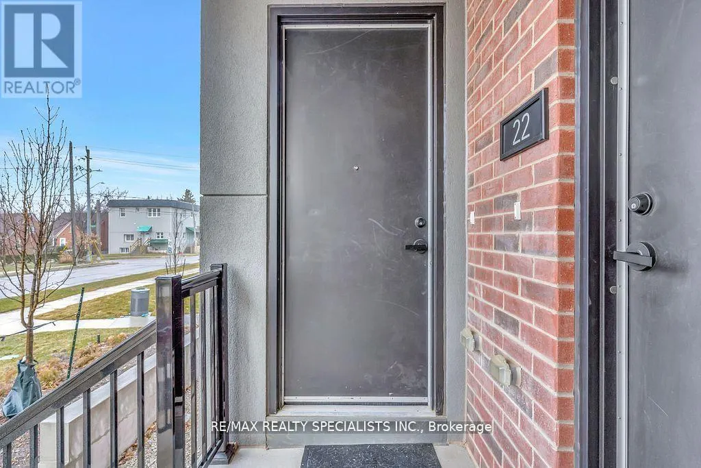 21 - 99 ROGER STREET