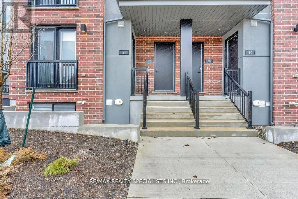 21 - 99 ROGER STREET