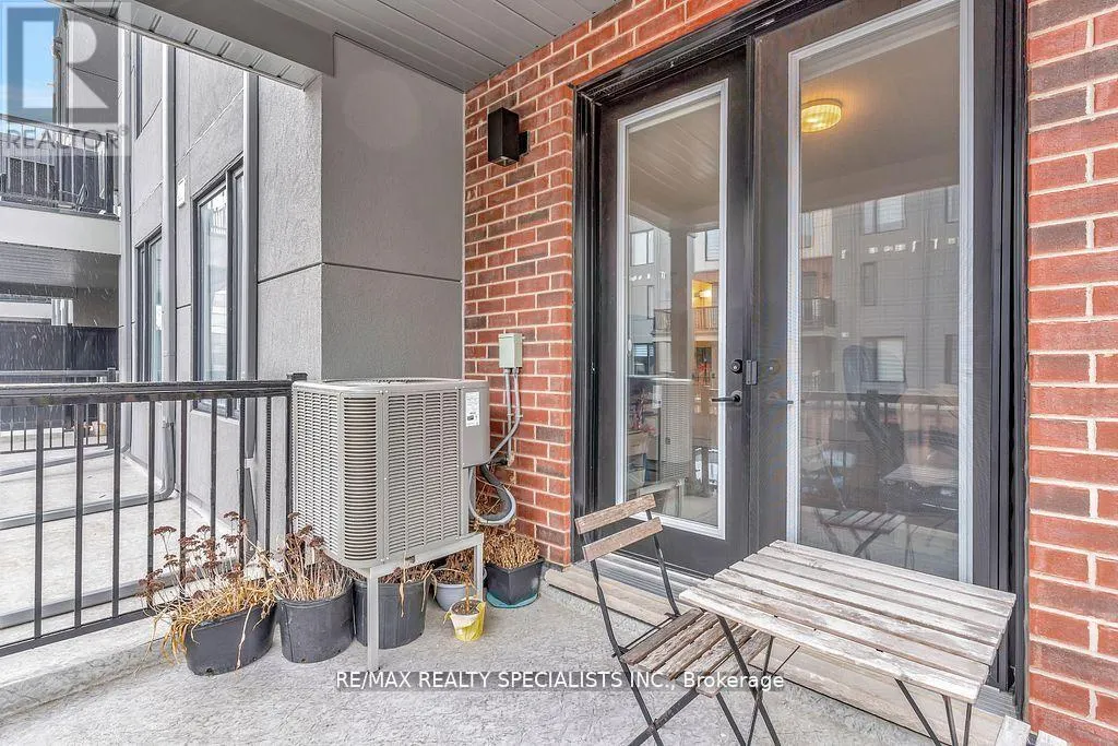 21 - 99 ROGER STREET