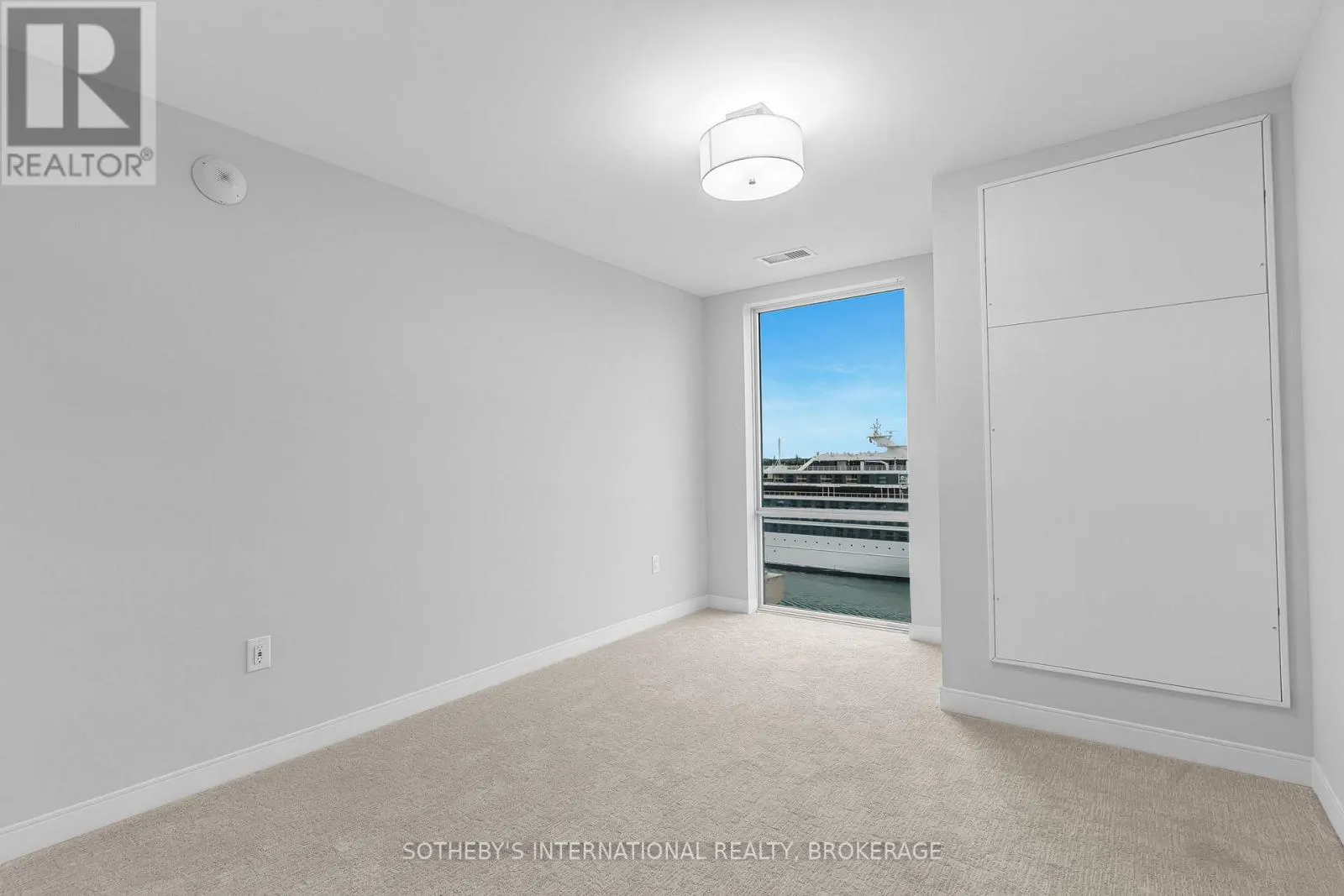 707 - 118 WEST STREET, #707