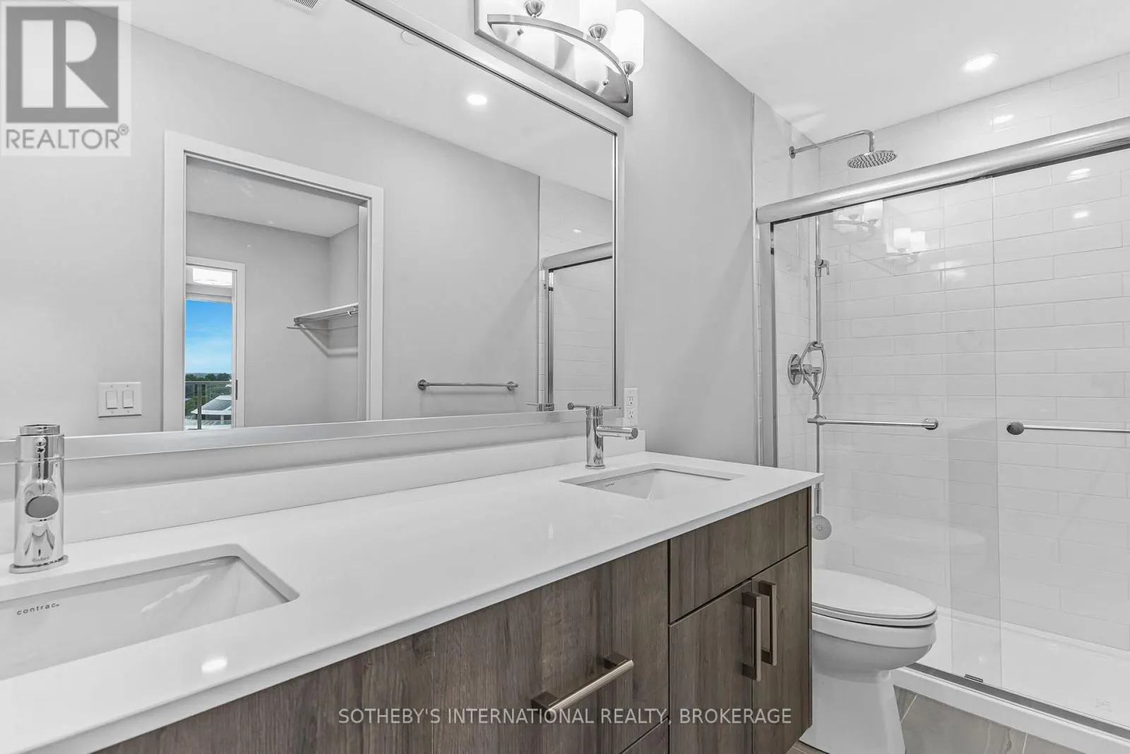 707 - 118 WEST STREET, #707