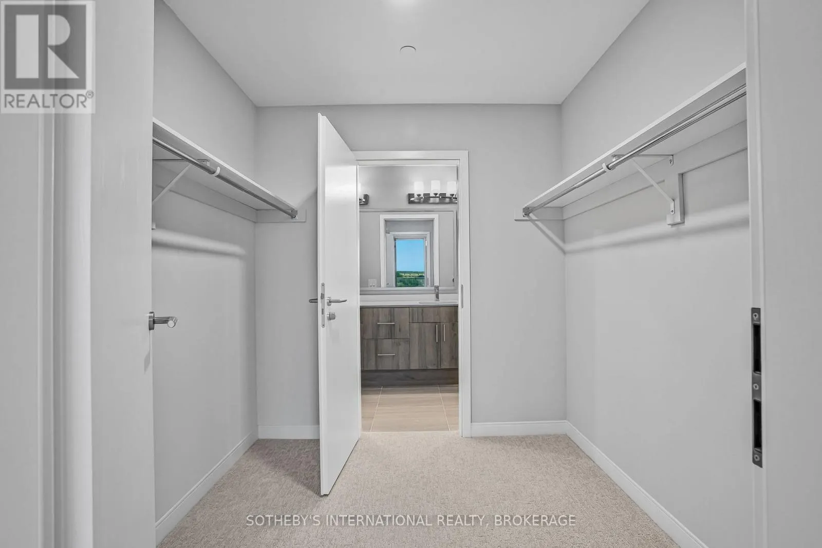 707 - 118 WEST STREET, #707