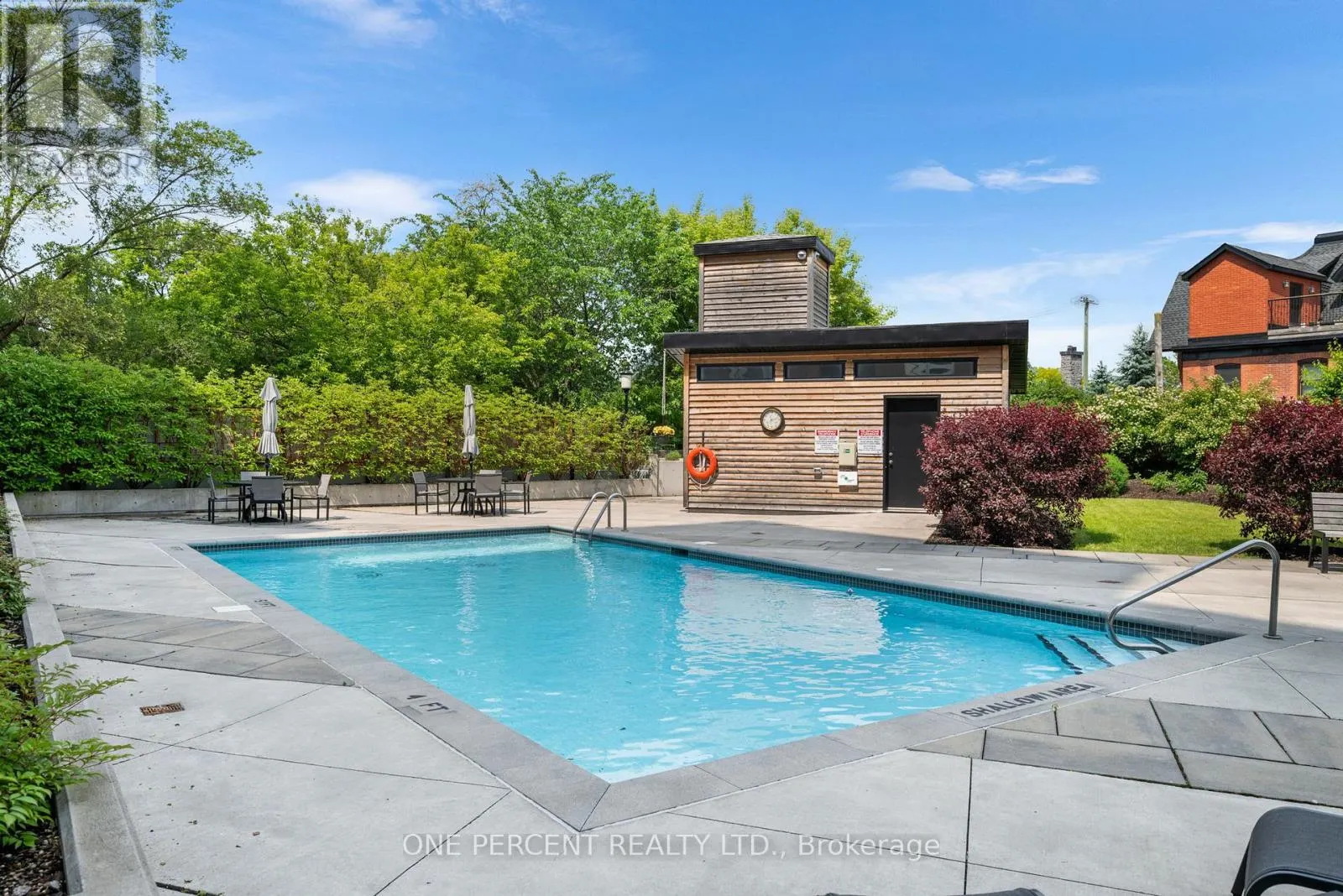 201 - 373 LAURIER AVENUE E