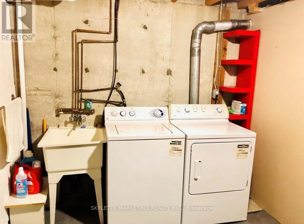 264 HOMESTEAD CRESCENT