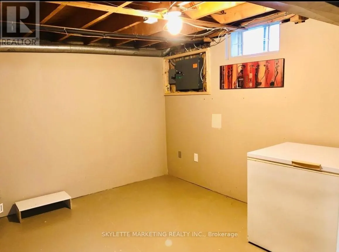 264 HOMESTEAD CRESCENT