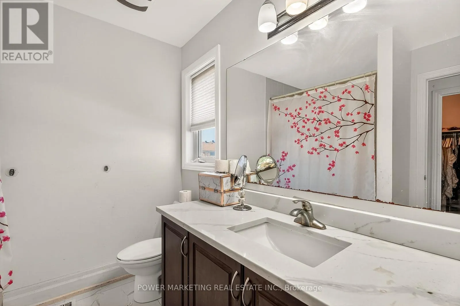 657 - 657 CLEARBROOK DRIVE N