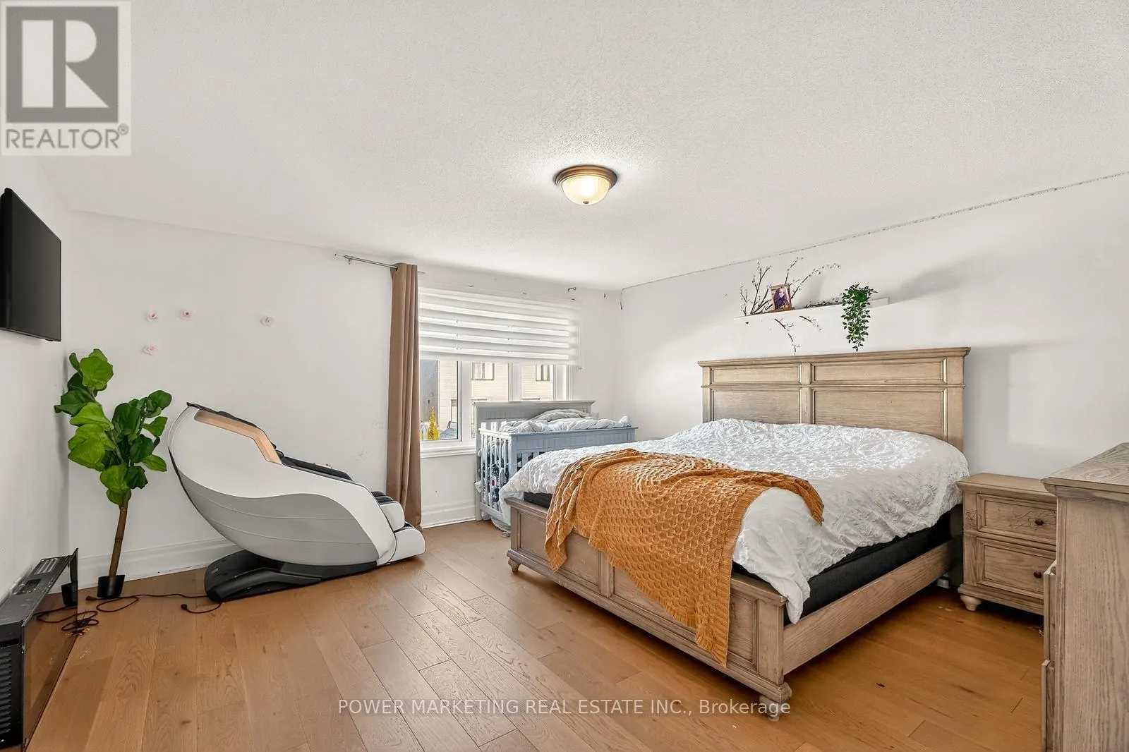 657 - 657 CLEARBROOK DRIVE N