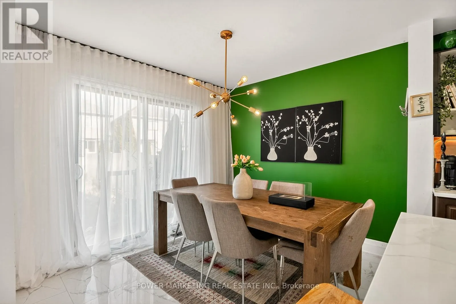 657 - 657 CLEARBROOK DRIVE N