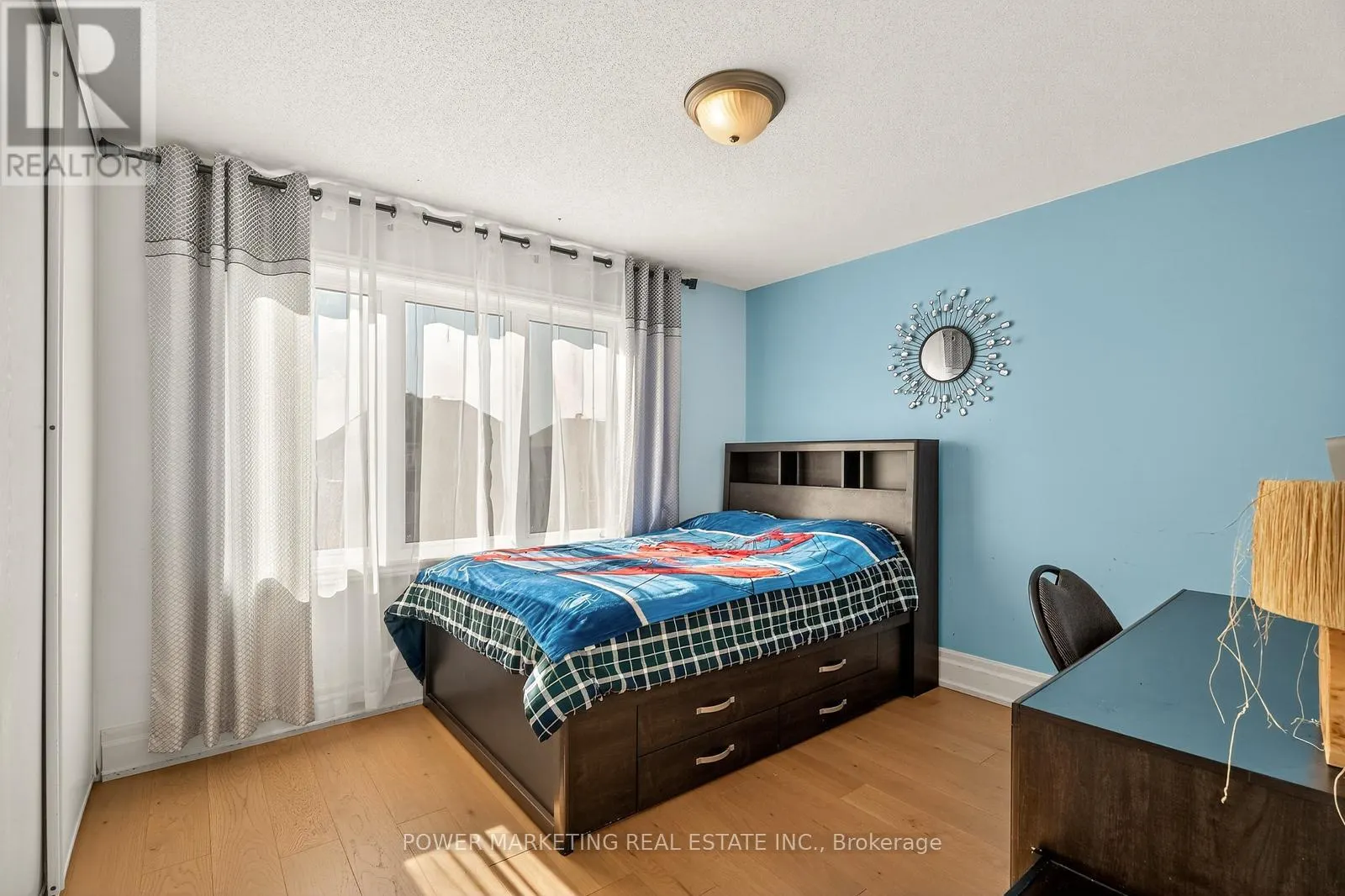 657 - 657 CLEARBROOK DRIVE N