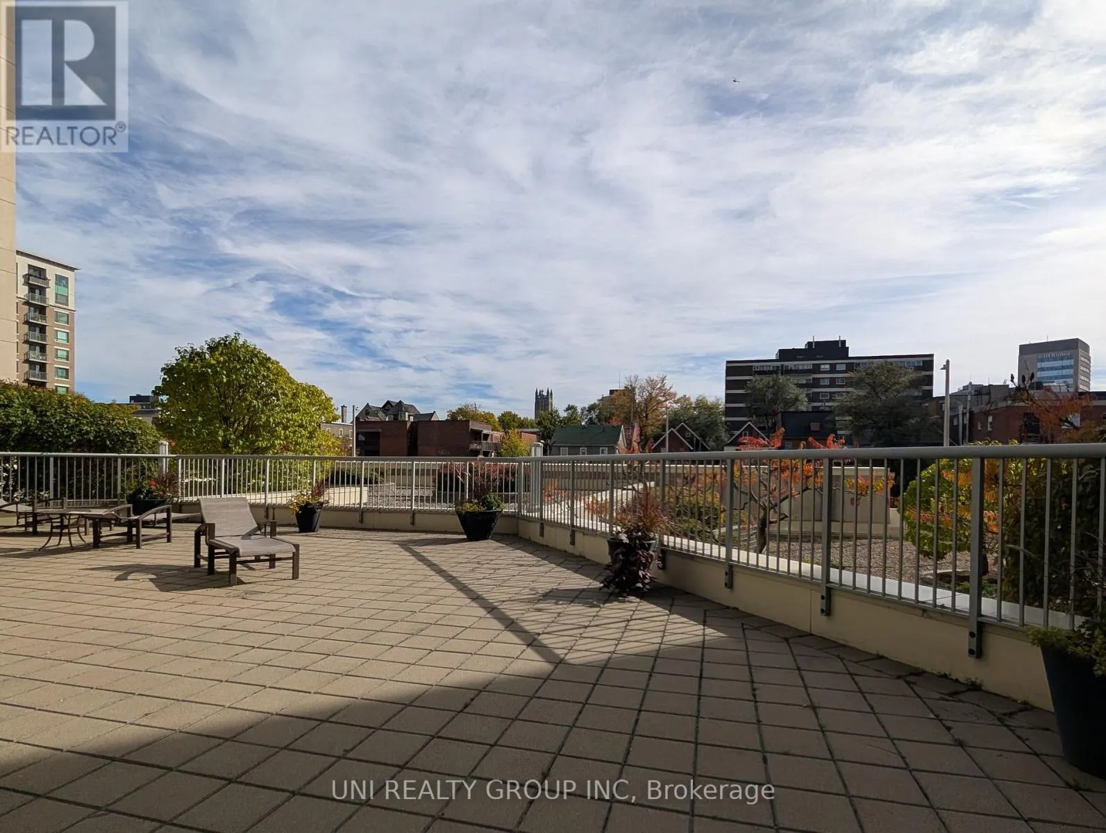 302 - 200 RIDEAU STREET