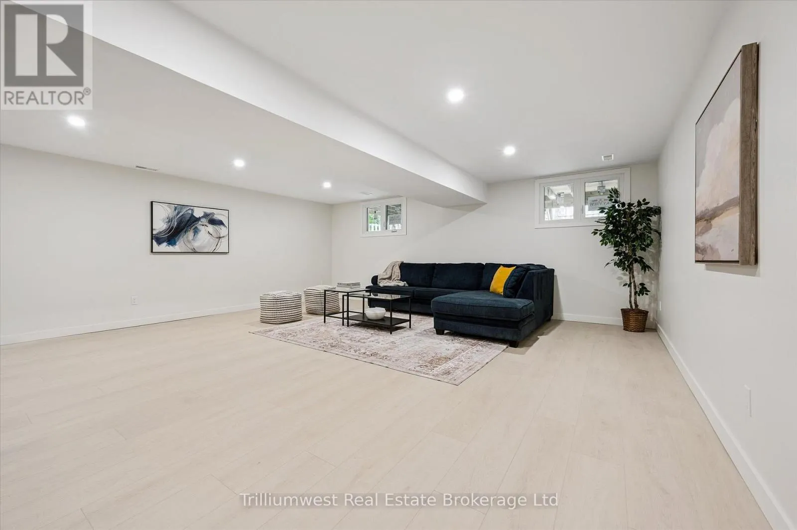 459 DRUMMERHILL CRESCENT