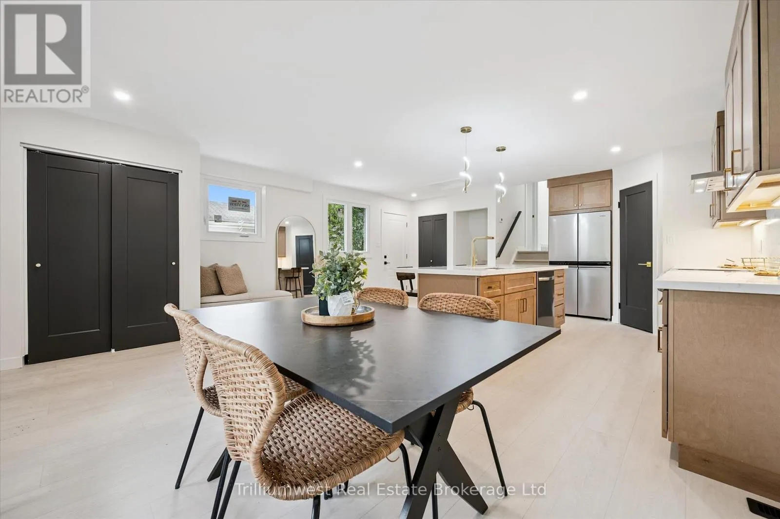 459 DRUMMERHILL CRESCENT