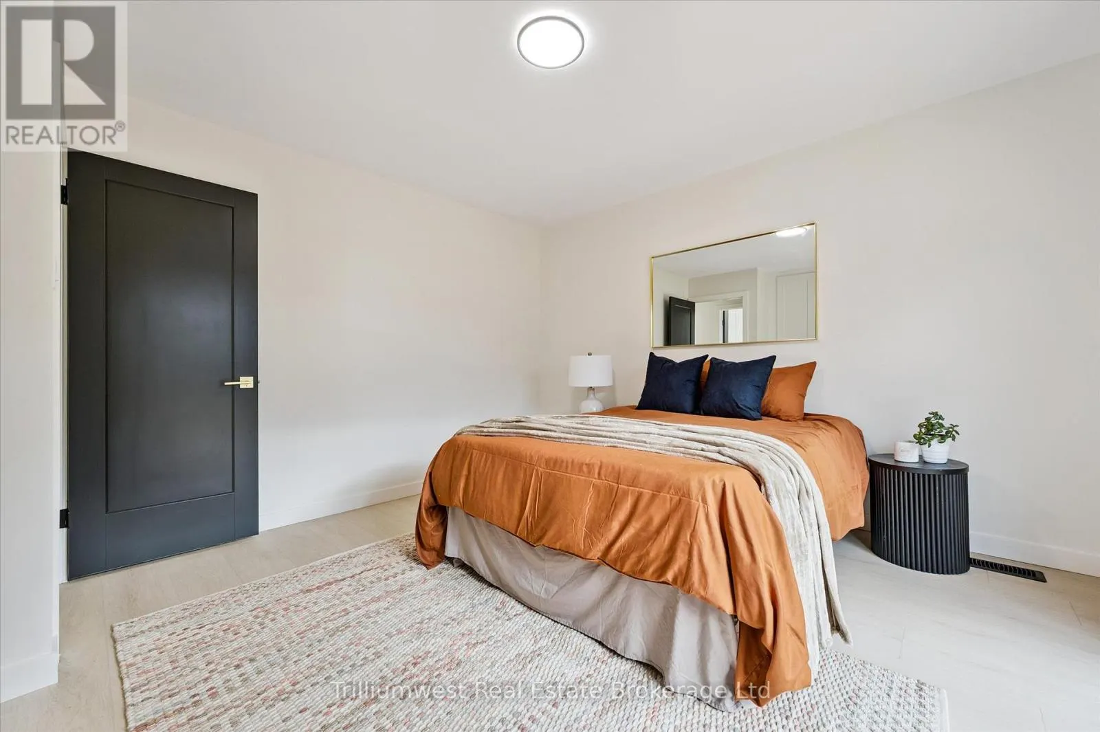 459 DRUMMERHILL CRESCENT