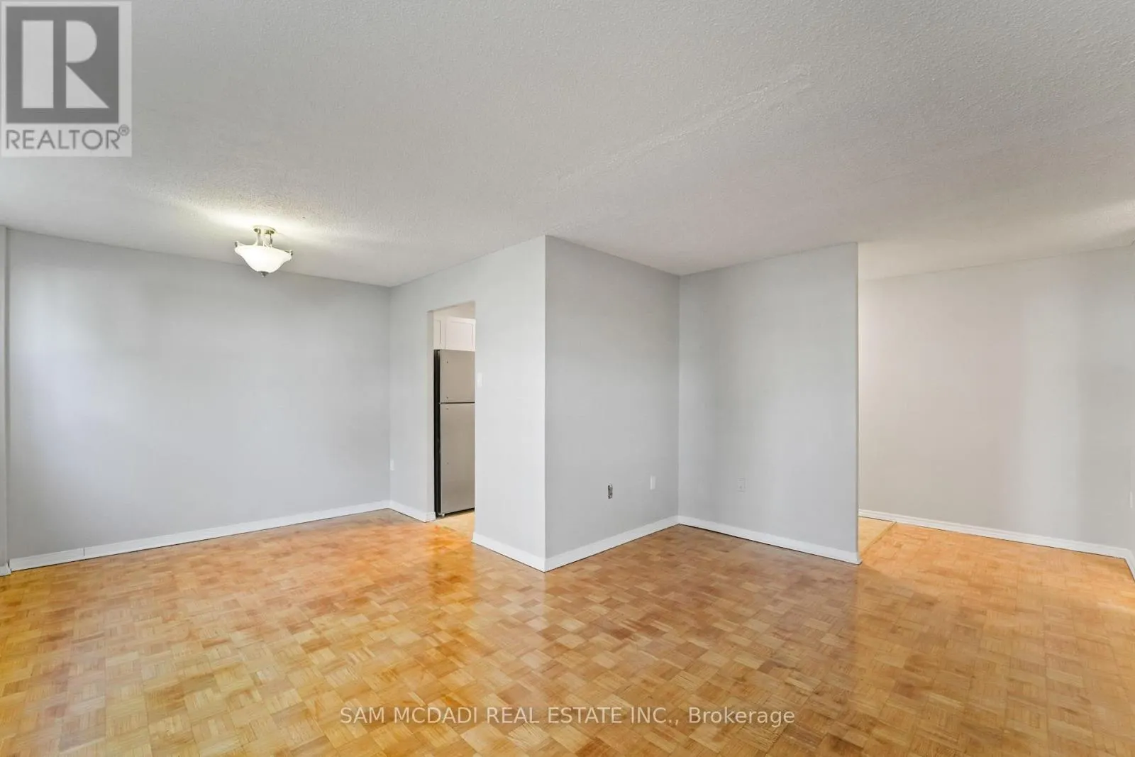 103 - 47 MUNROE STREET