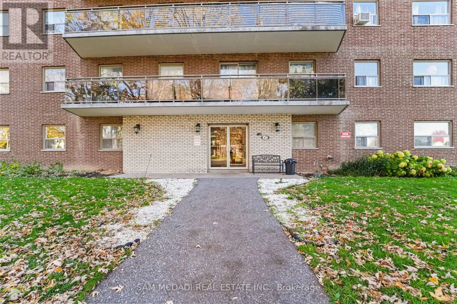 103 - 47 MUNROE STREET