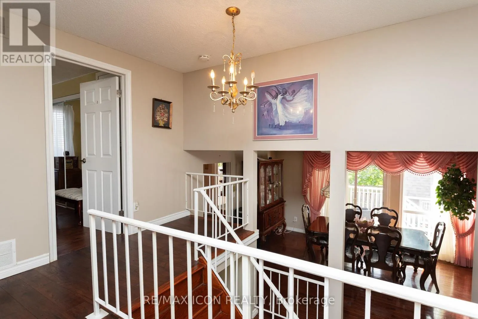 107 ROSENEATH CRESCENT