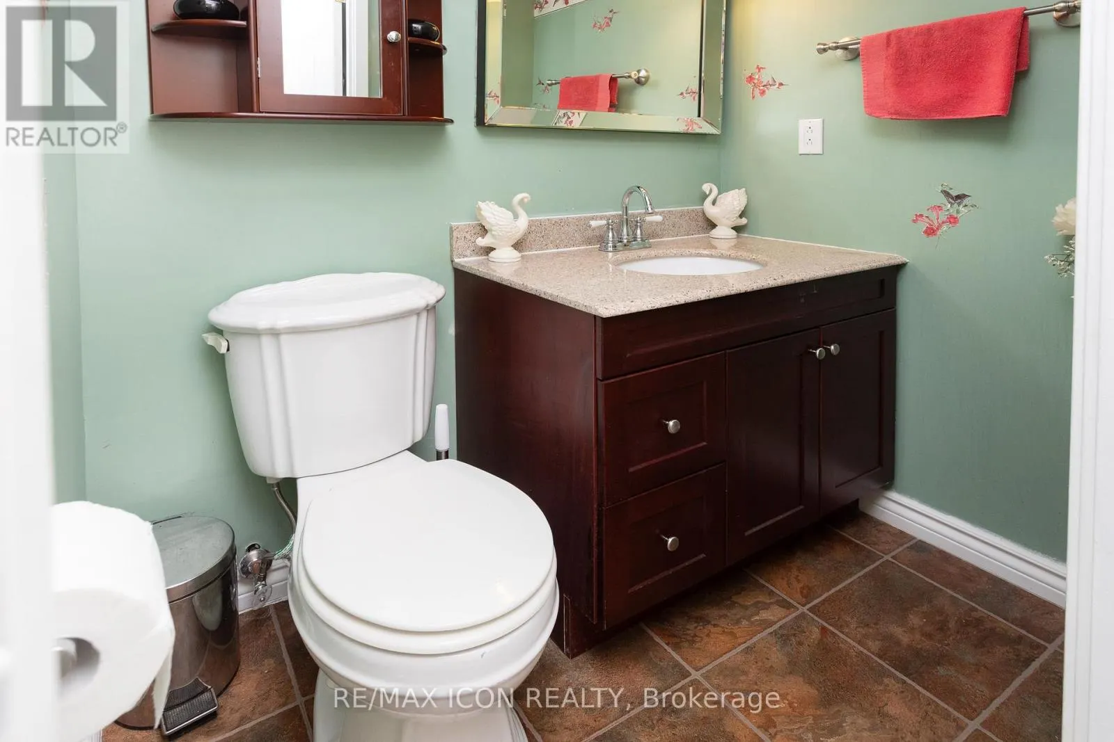 107 ROSENEATH CRESCENT