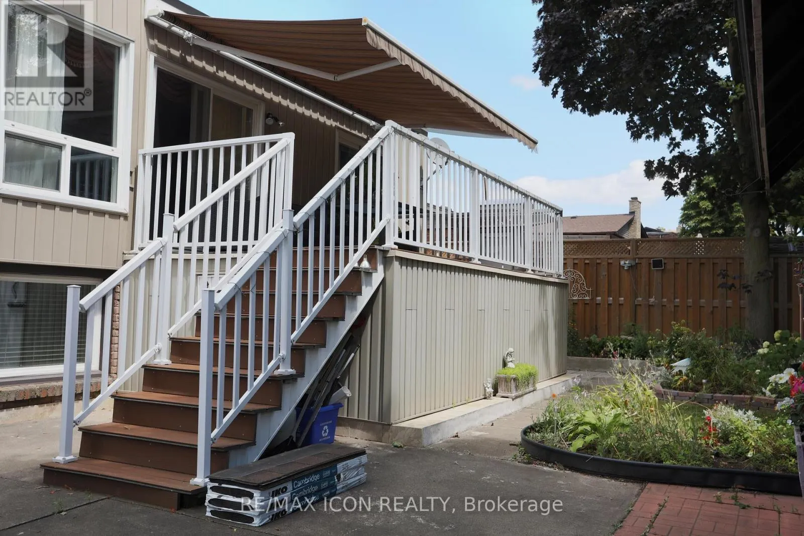 107 ROSENEATH CRESCENT