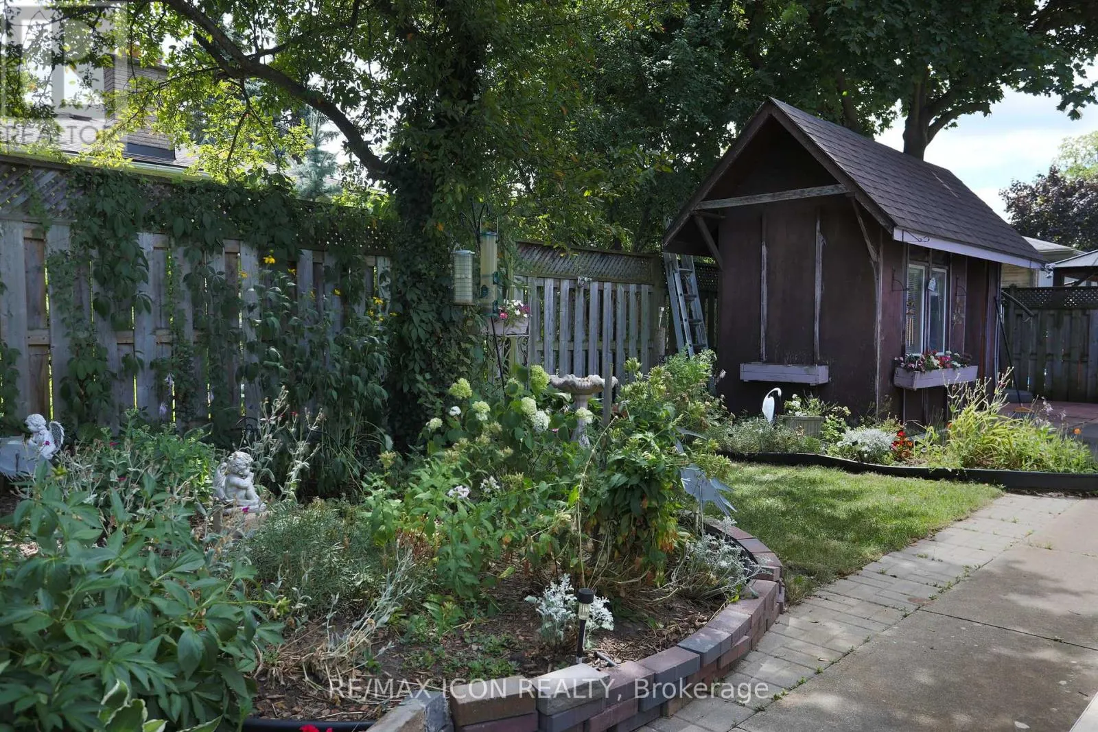 107 ROSENEATH CRESCENT