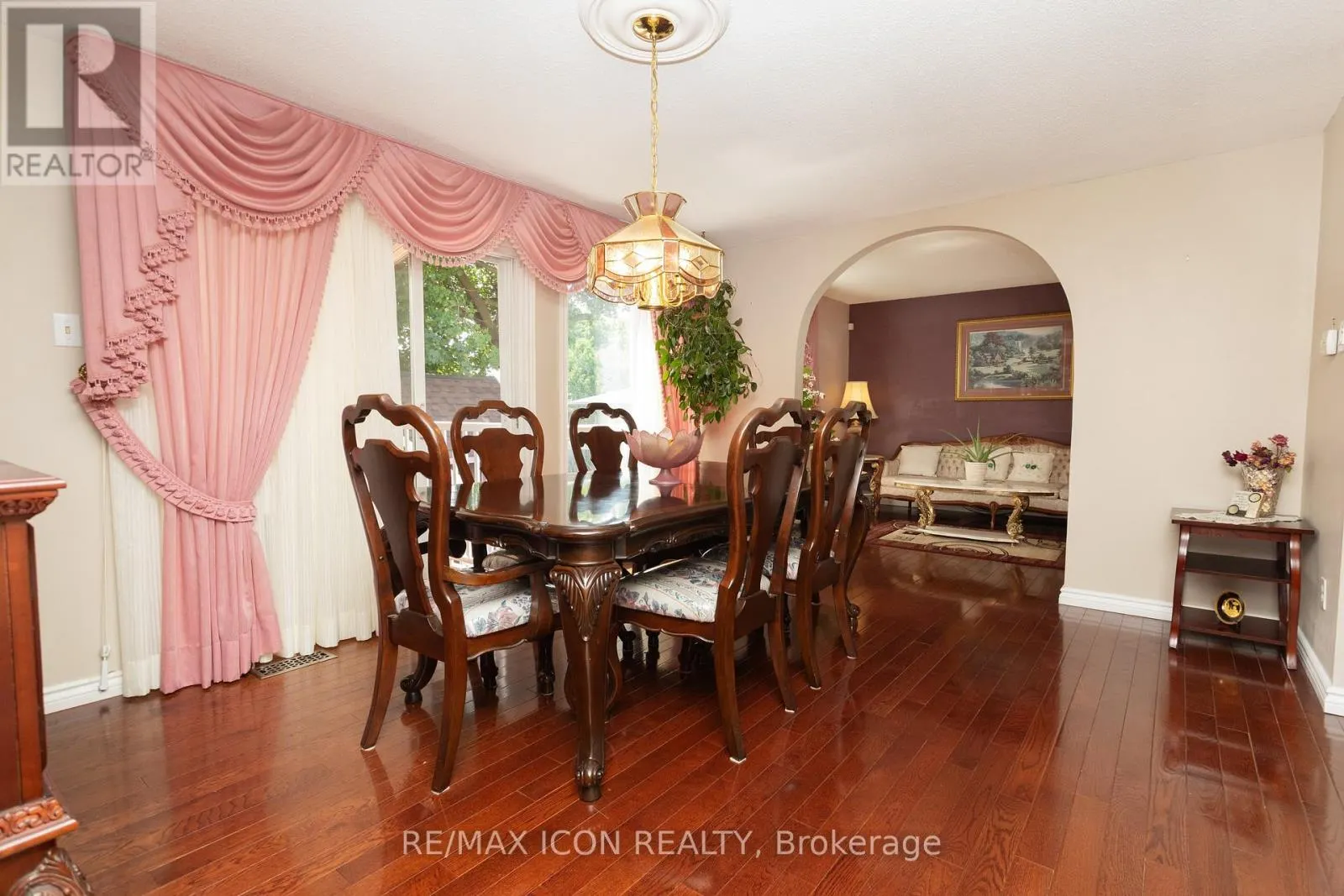 107 ROSENEATH CRESCENT