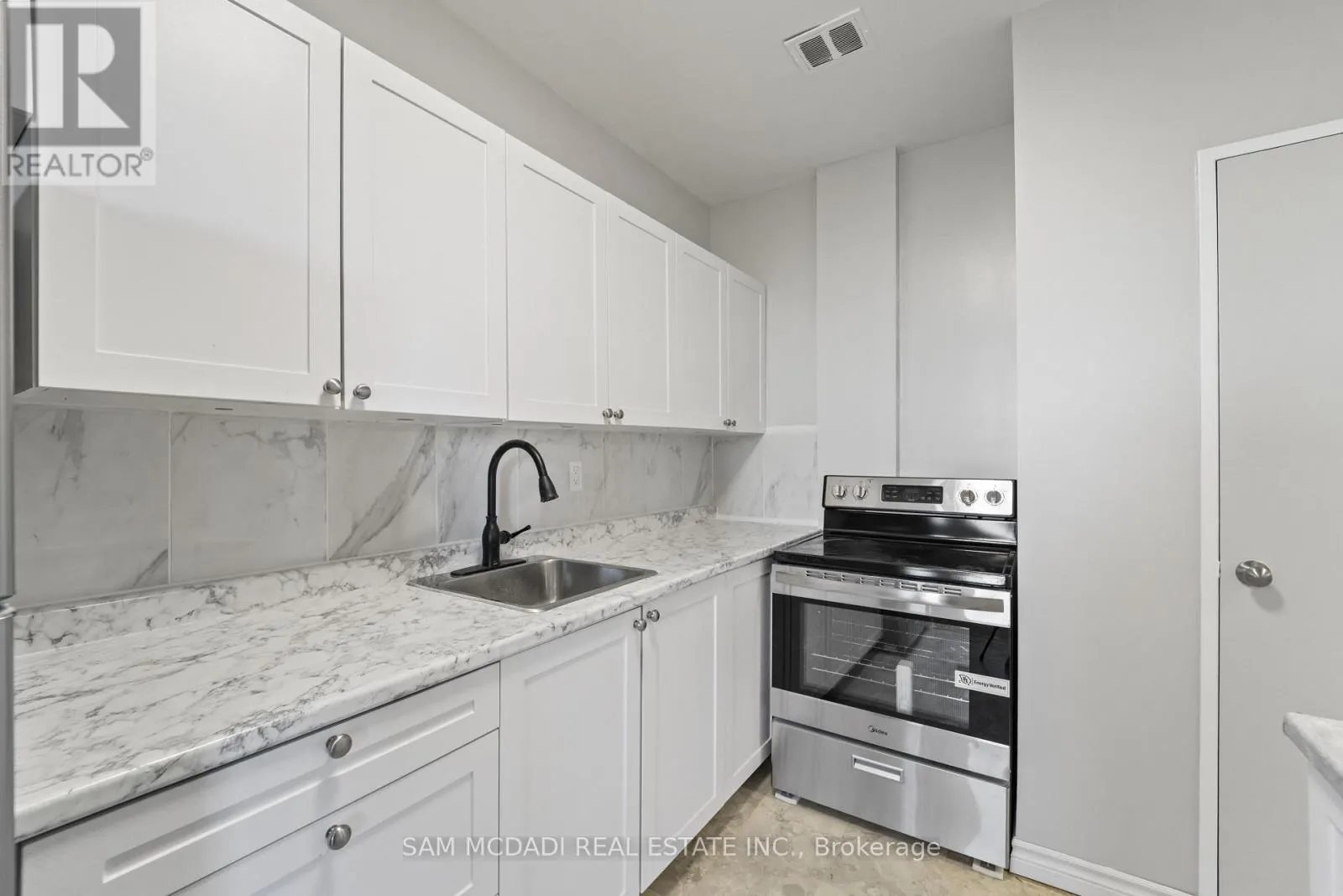 603 - 47 MUNROE STREET