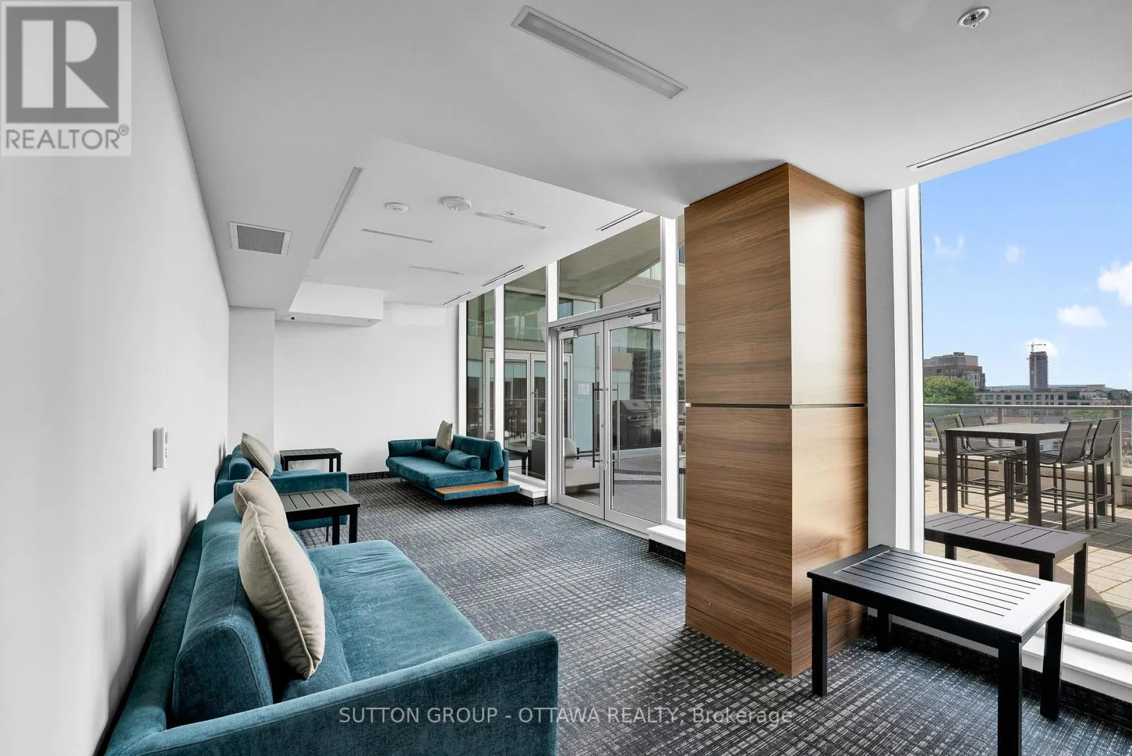 3406 - 805 CARLING AVENUE