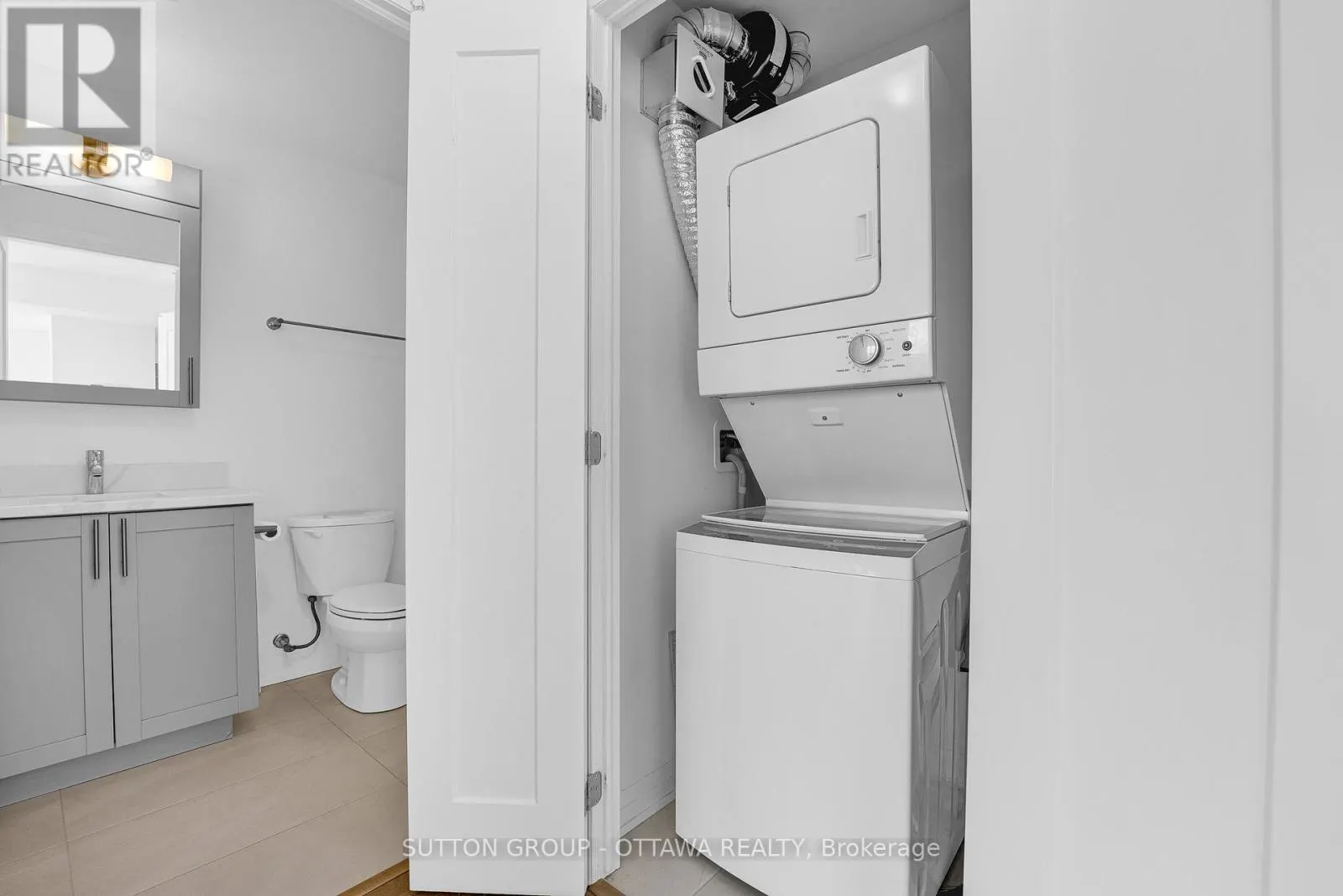 3406 - 805 CARLING AVENUE