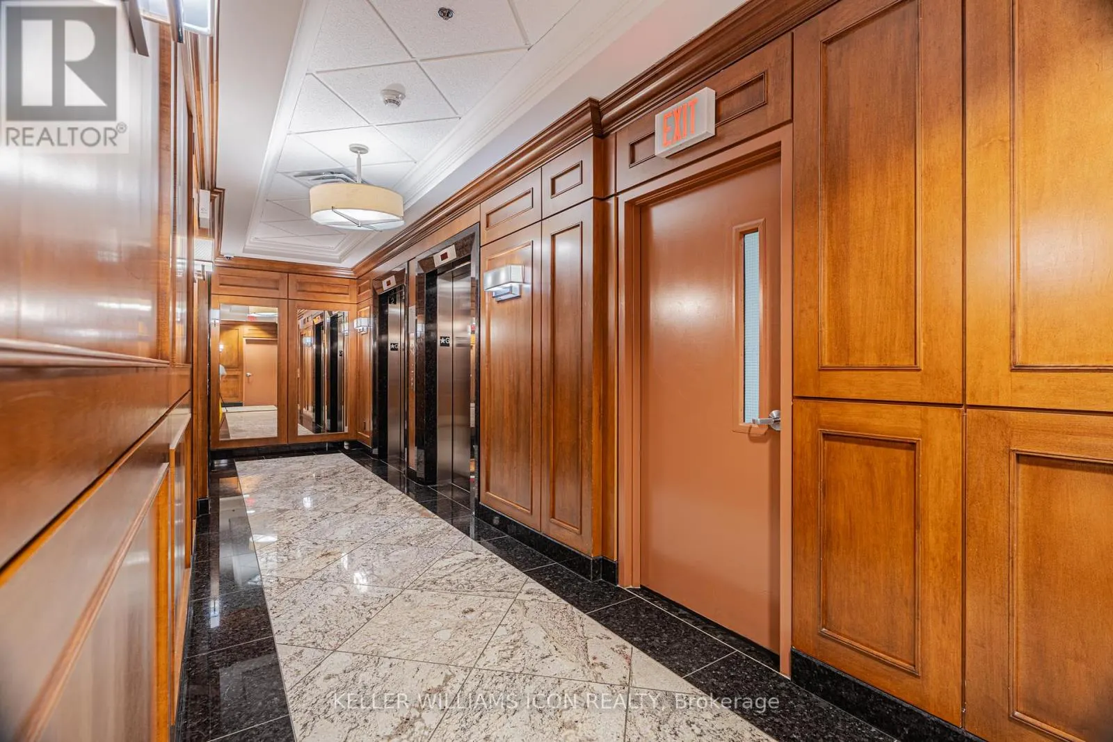 2209 - 195 BESSERER STREET