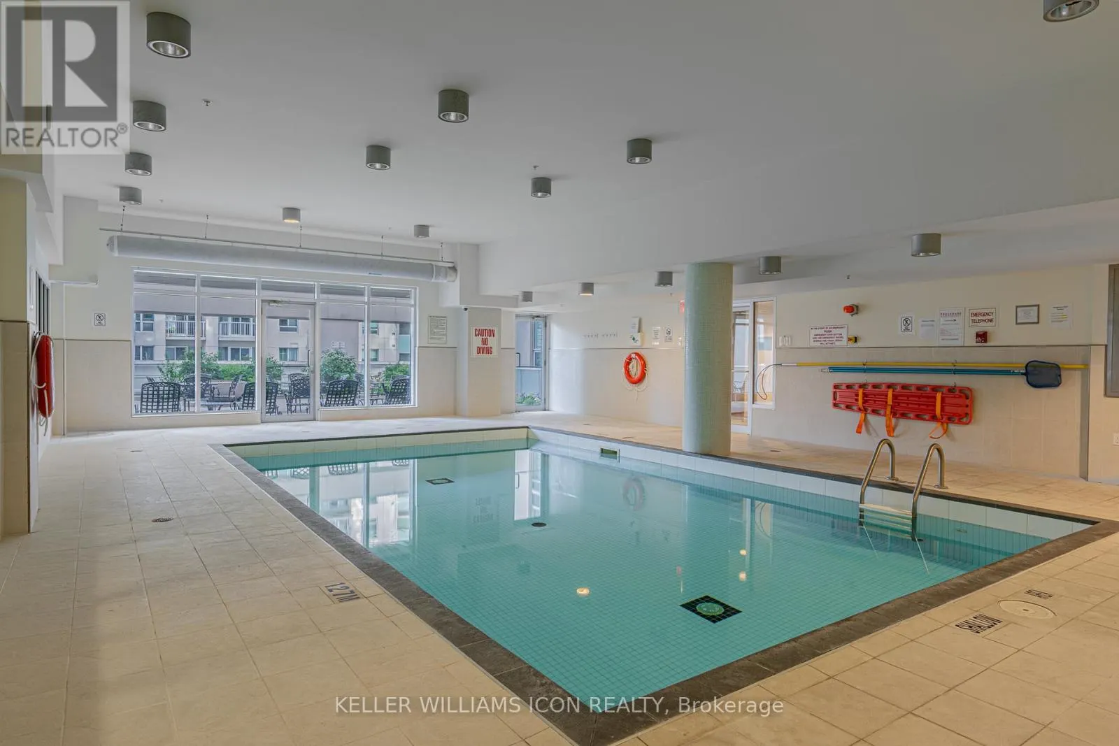 2209 - 195 BESSERER STREET