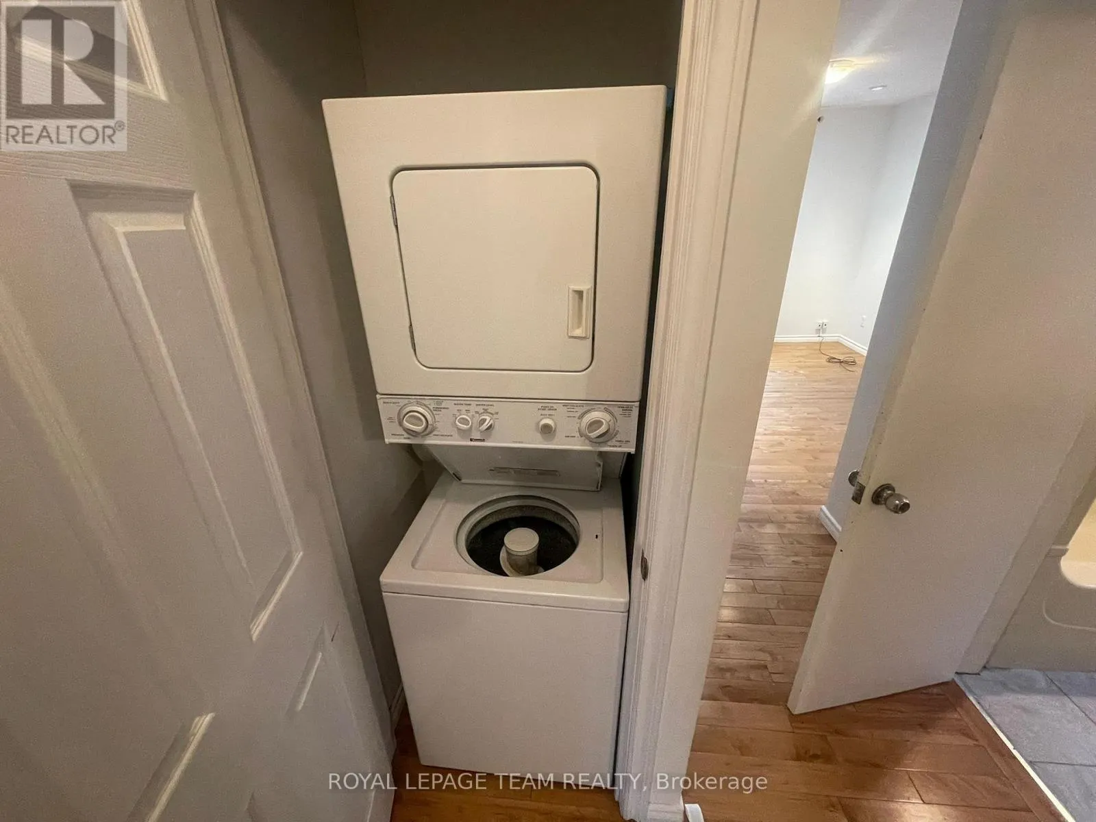 2 - 519 LYON STREET N