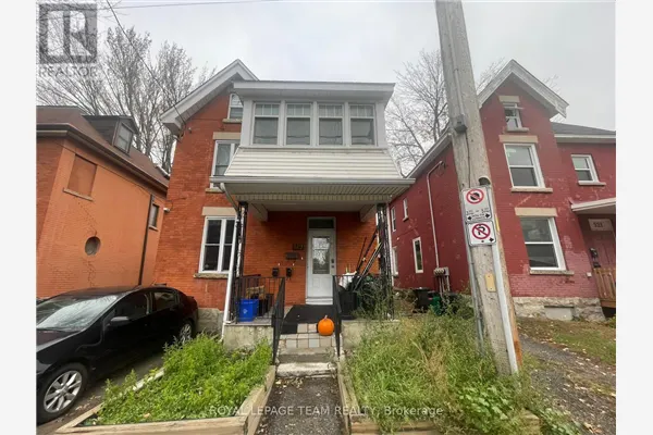 2 - 519 LYON STREET N