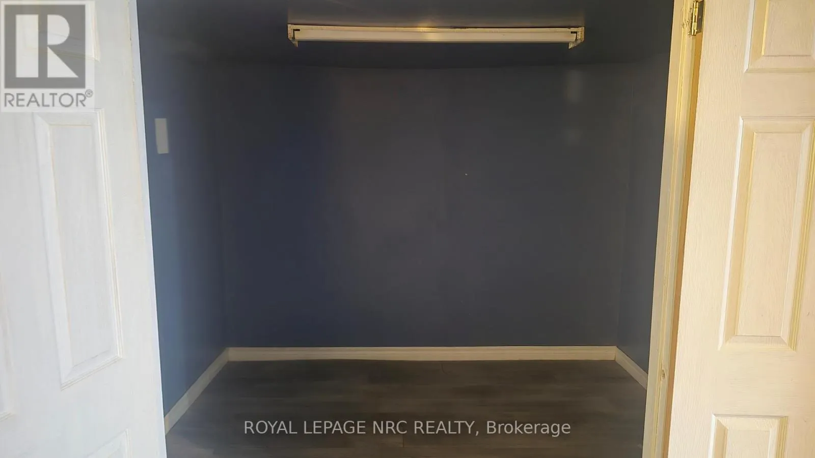 5 - 74 QUEENS CIRCLE