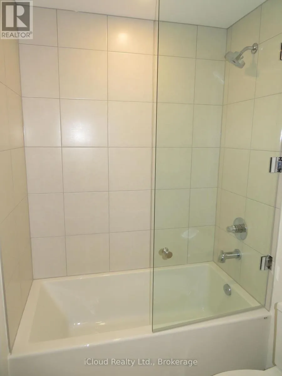 1104 - 212 KING WILLIAM STREET E