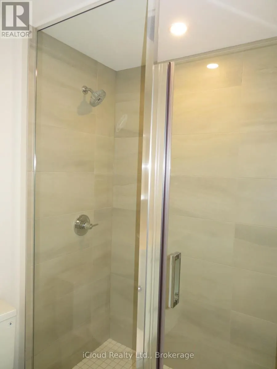 1104 - 212 KING WILLIAM STREET E