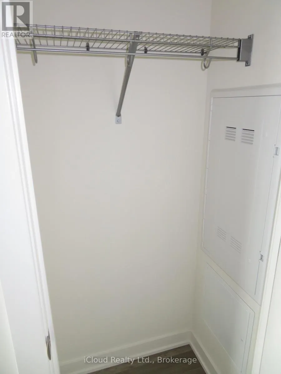 1104 - 212 KING WILLIAM STREET E